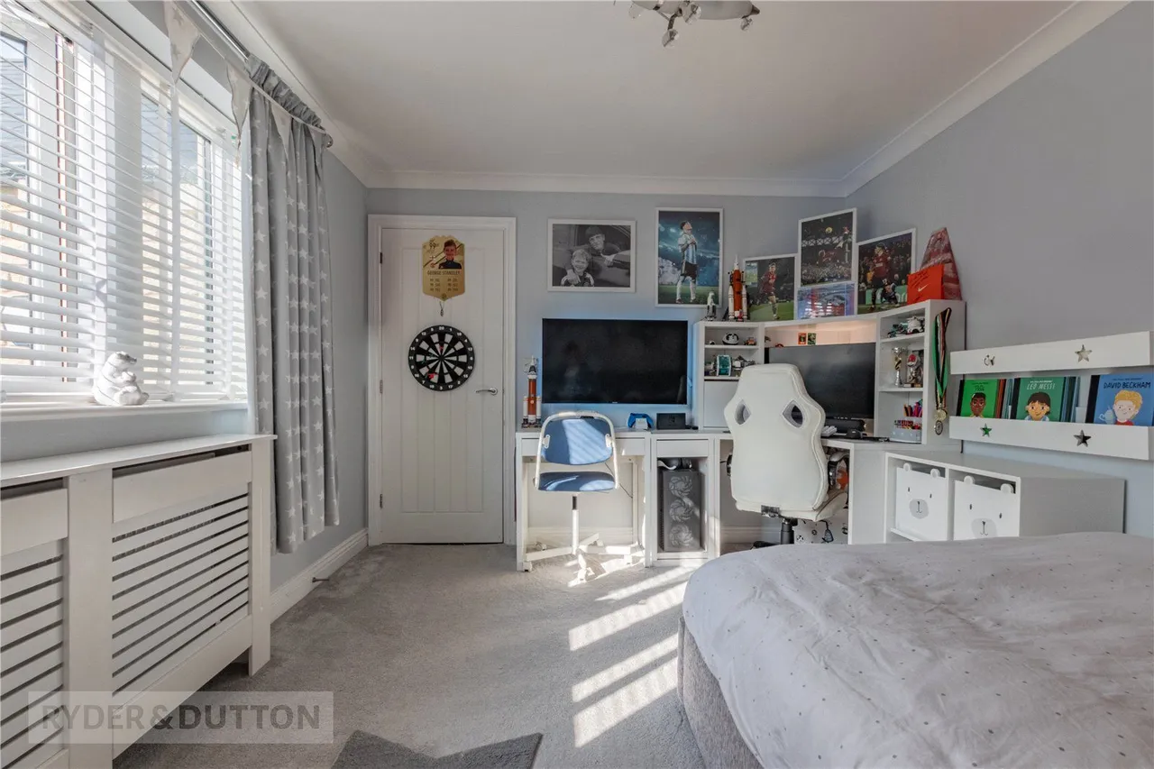 Church Grove, Leeside, OL3, photo 43