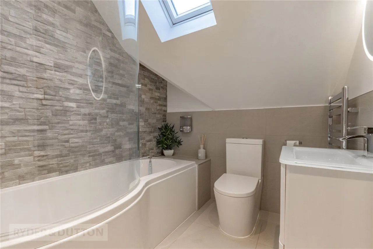 Church Grove, Leeside, OL3, photo 49