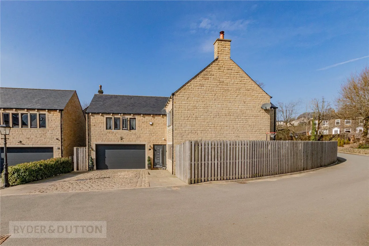 Church Grove, Leeside, OL3, photo 56