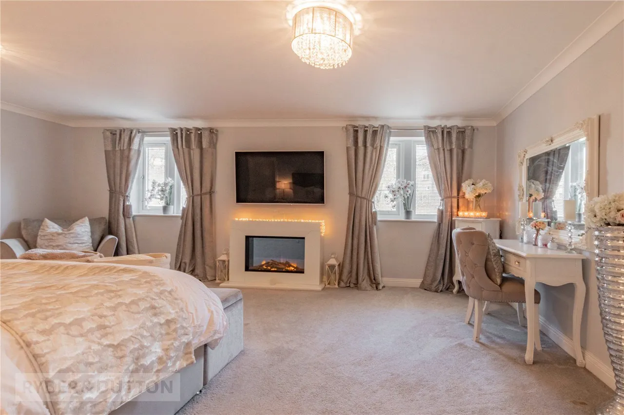 Church Grove, Leeside, OL3, photo 29