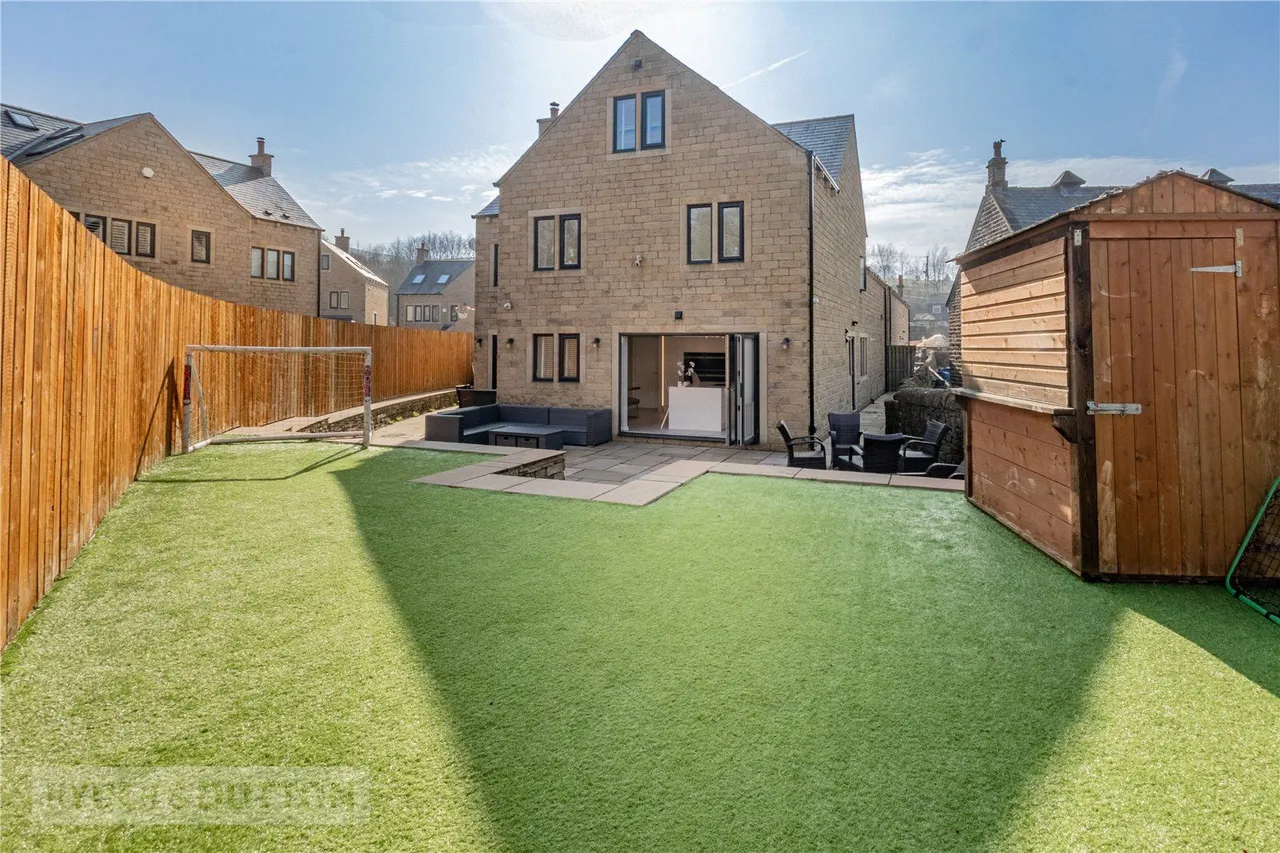 Church Grove, Leeside, OL3, photo 55
