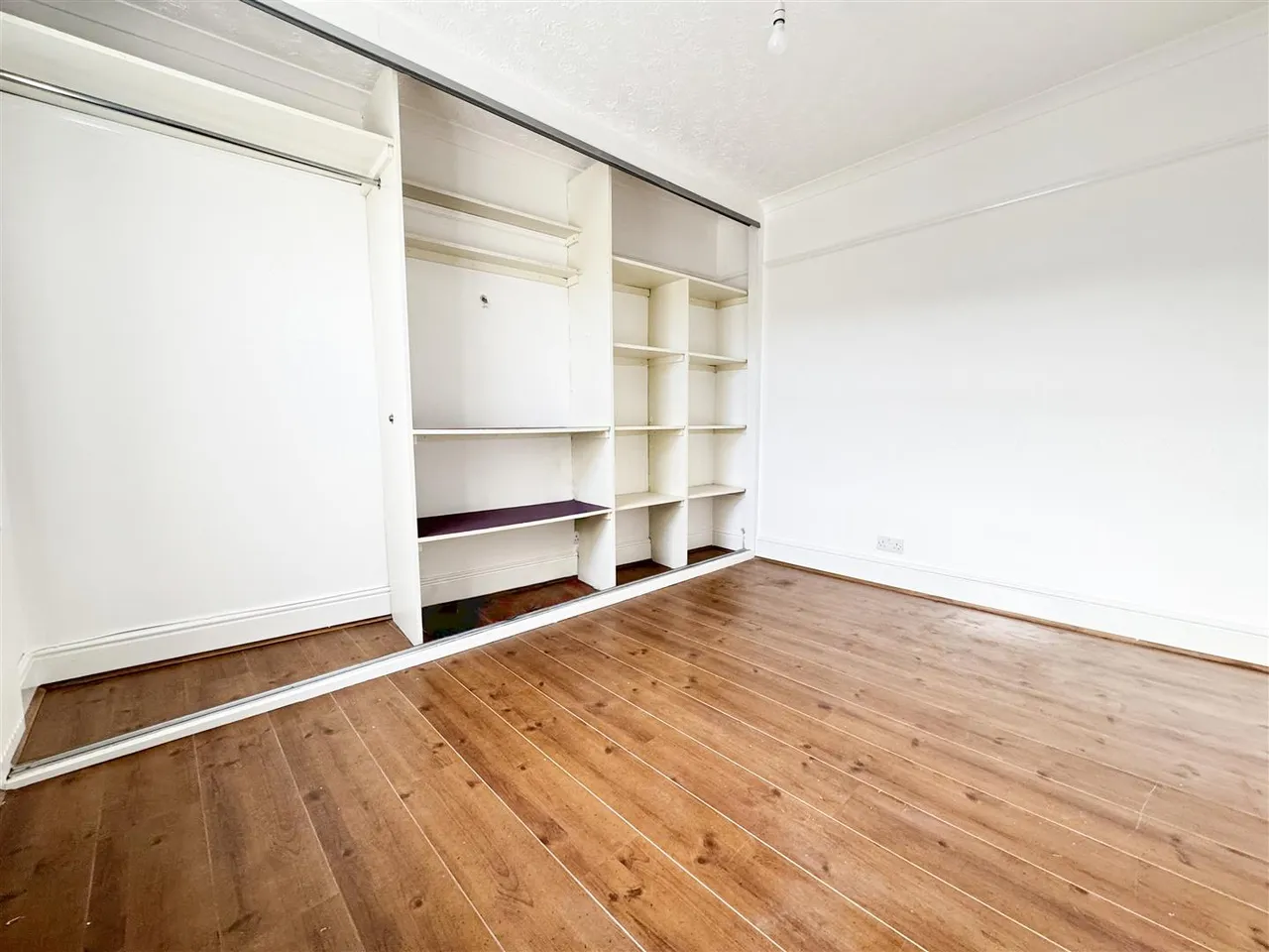 Seaside, Eastbourne, BN22 7NL, photo 14