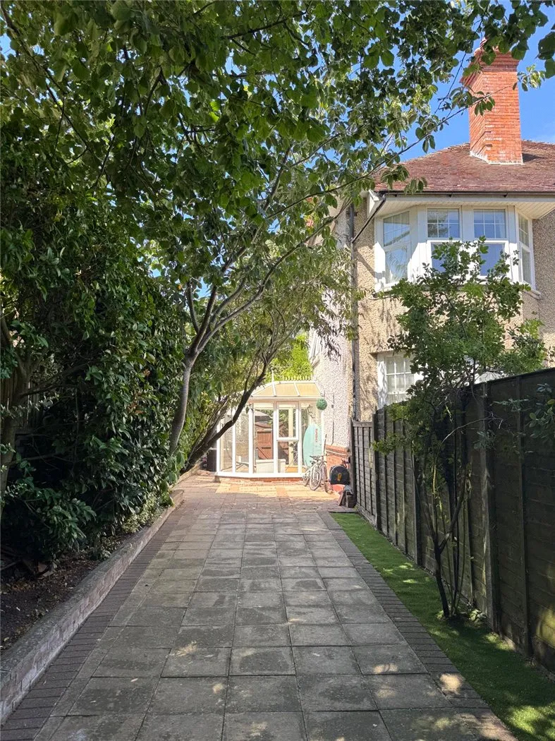 Kings Crescent, Lower Parkstone, Poole, Dorset, BH14, photo 9