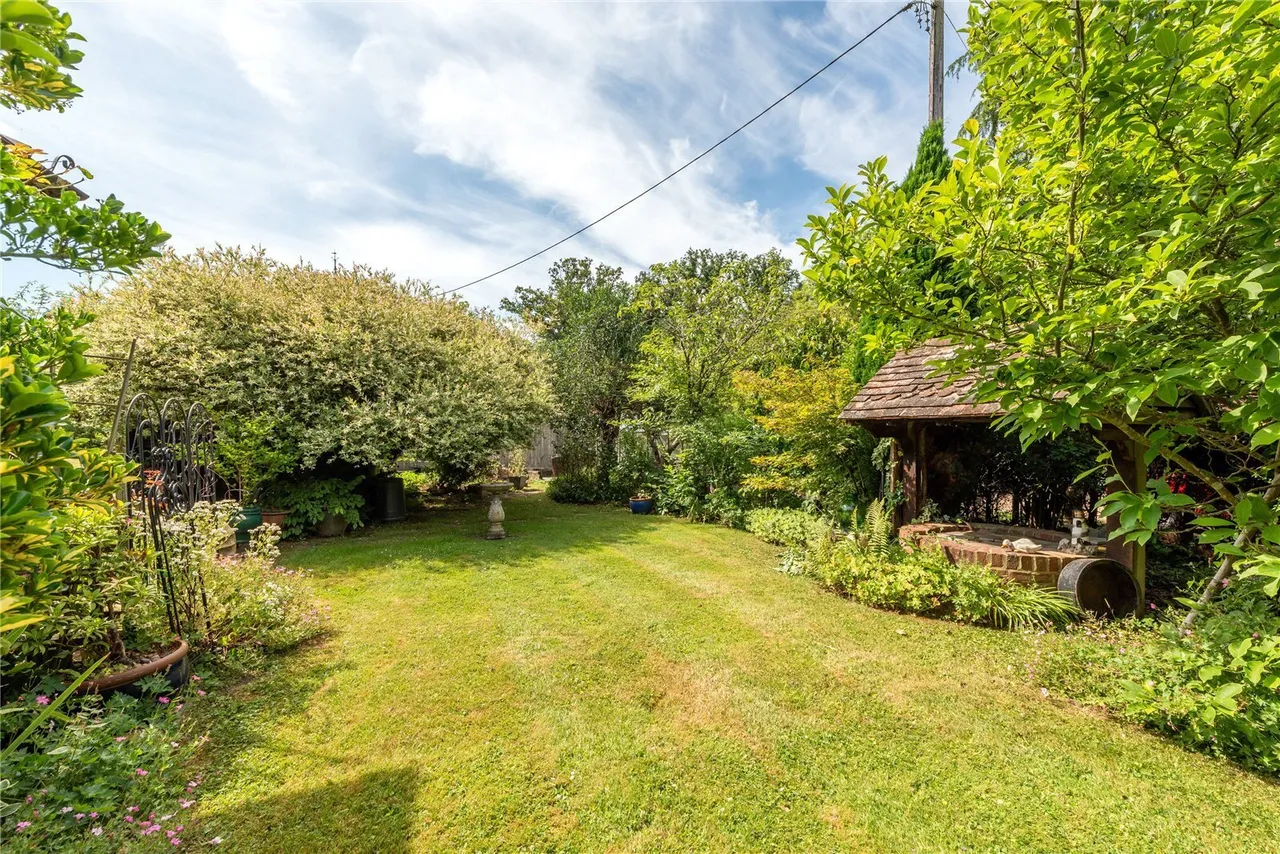 The Green, Ockley, RH5, photo 20