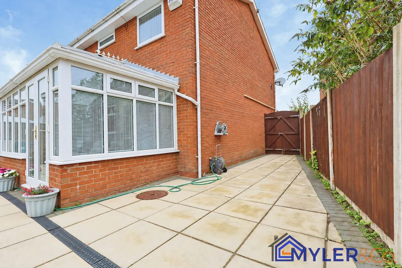 Billington Road, Widnes, photo 30