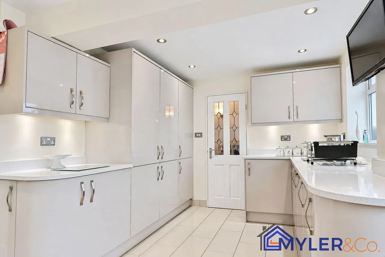Billington Road, Widnes, photo 12