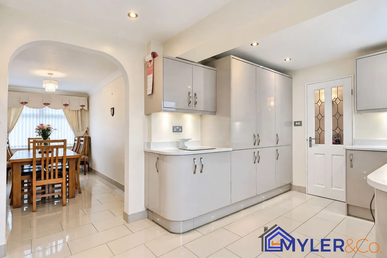 Billington Road, Widnes, photo 16