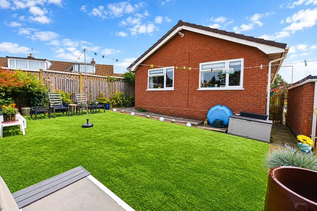 Summerhill Gardens, Market Drayton, photo 13