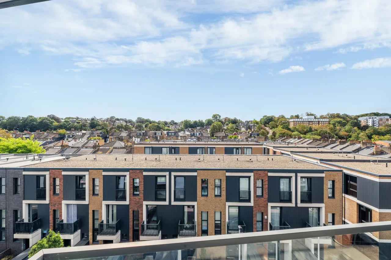 Hawthorne Crescent, London, SE10, photo 9