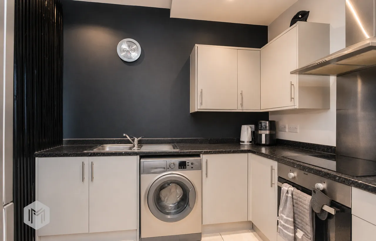 Apartment 1, Queens Terrace, 185 Great Cheetham Street West, Salford, M7 2DW, photo 6