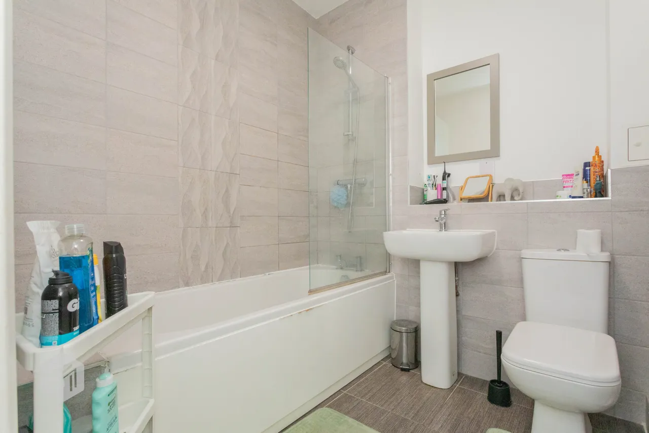 Apartment 1, Queens Terrace, 185 Great Cheetham Street West, Salford, M7 2DW, photo 9