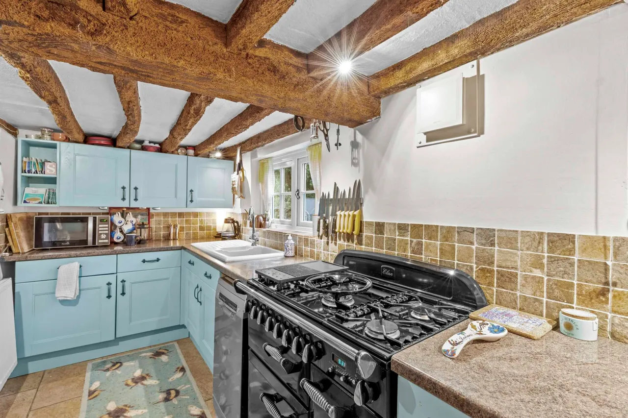 Littlegate Aylesbury Road, Askett, HP27, photo 5