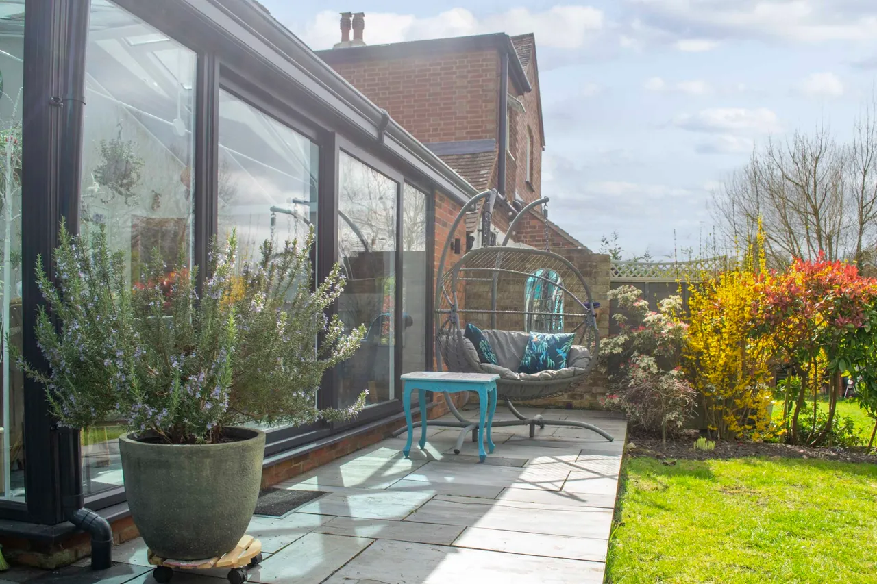 Littlegate Aylesbury Road, Askett, HP27, photo 13