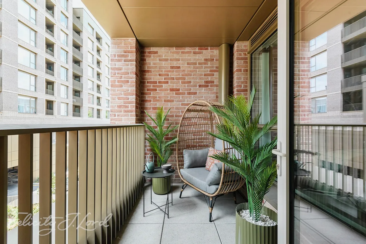 1 bed flat for sale, Kennington Lane, London