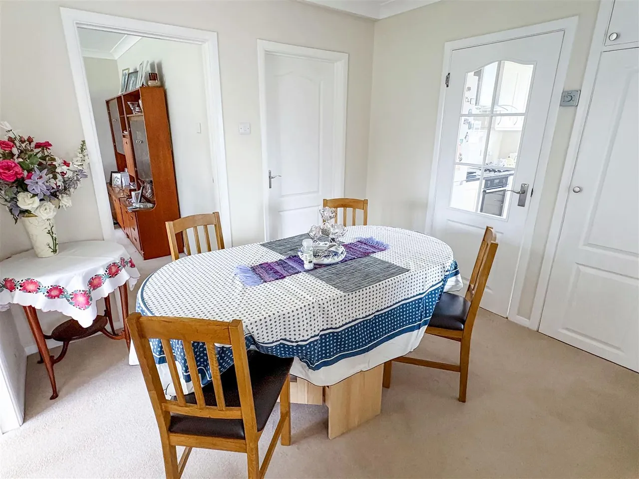 Elm Place, Rustington, photo 5