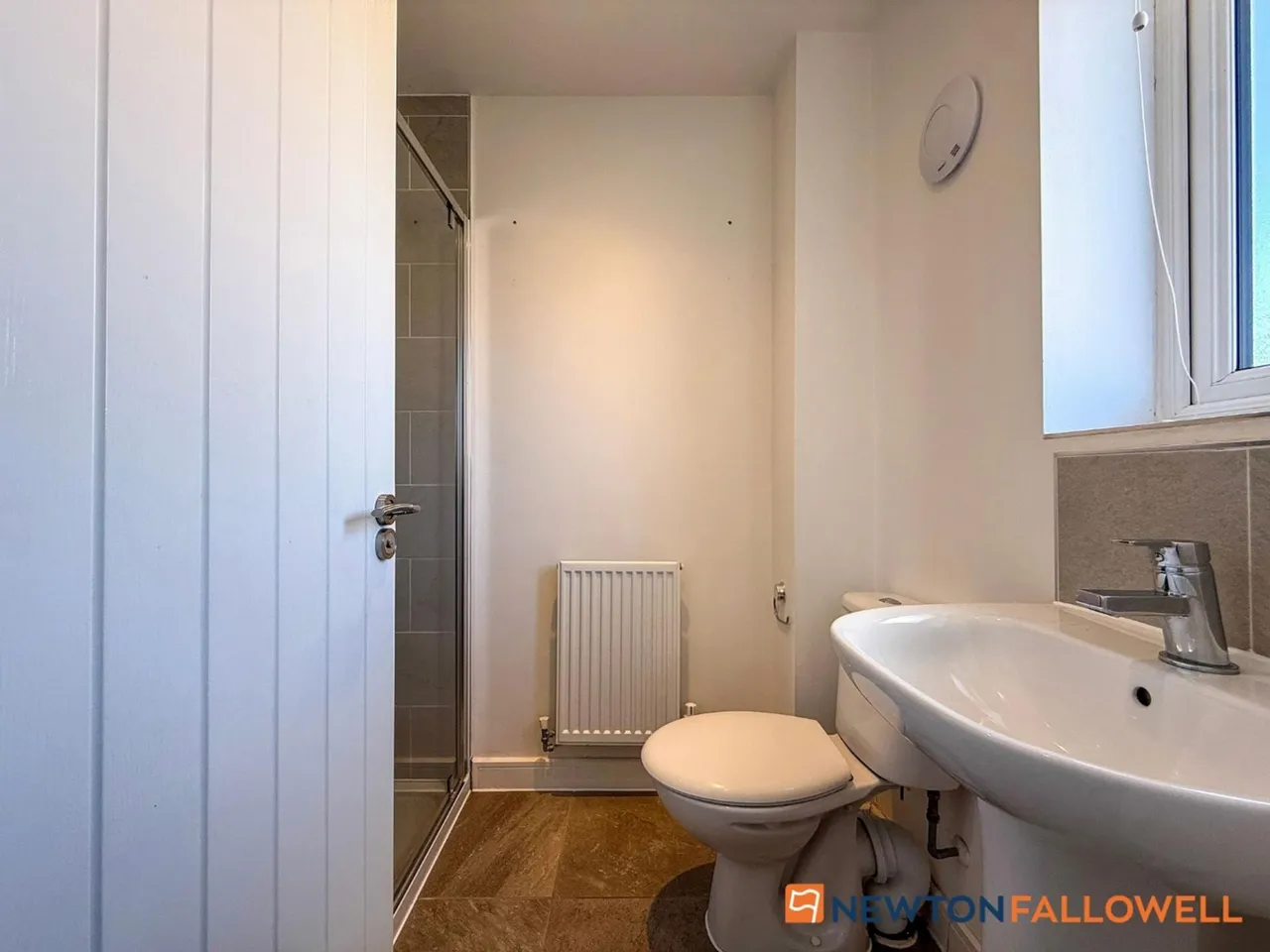 Charters Drive, Middlebeck, NG24, photo 14