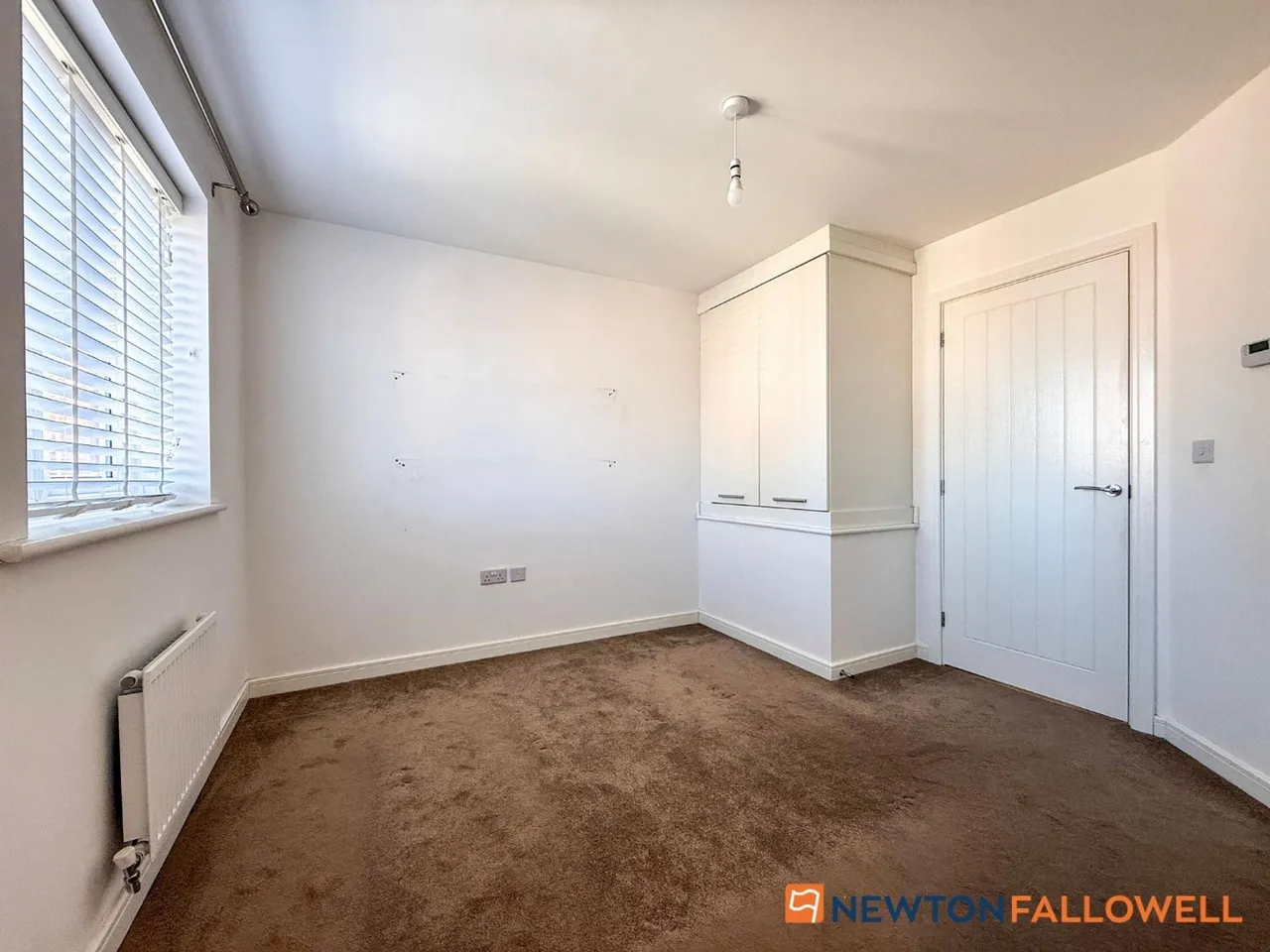 Charters Drive, Middlebeck, NG24, photo 13