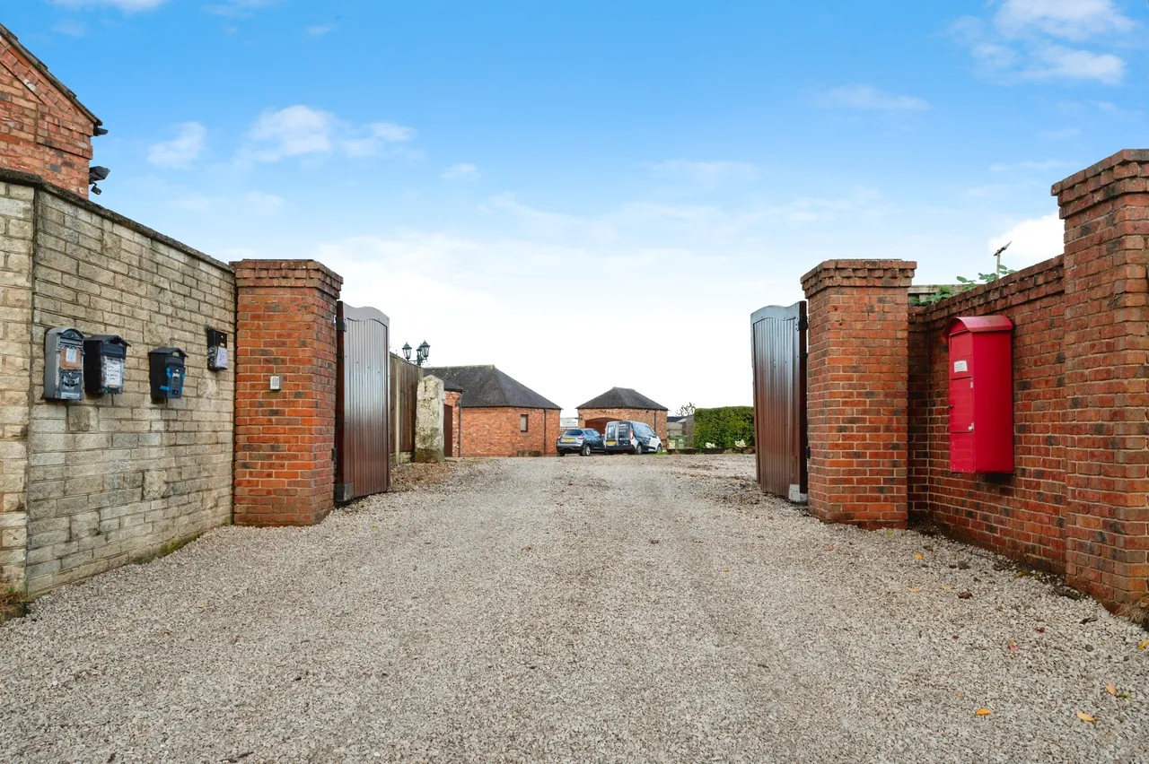 Birchwood Lane, Alfreton, DE55, photo 3