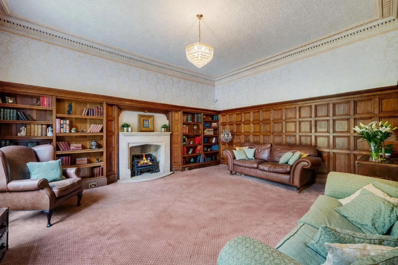 High Bank Lane, Lostock, photo 6