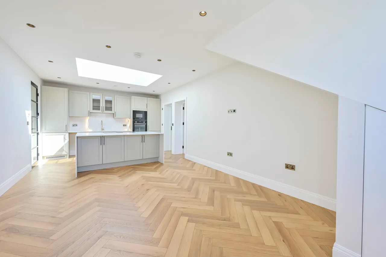 Flat 5, Navy Rose Apartments, Morden, photo 2