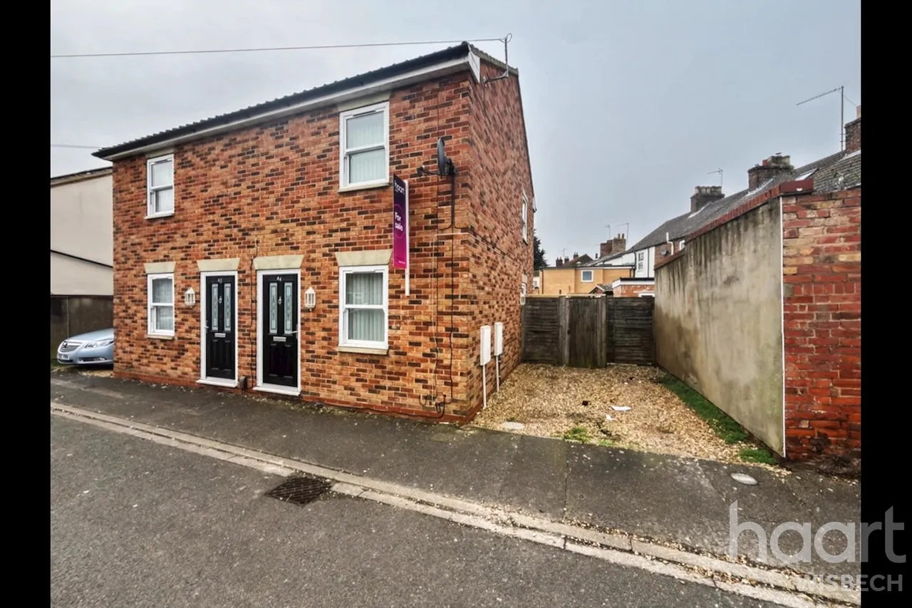 2 bed house for sale, Prince Street, Wisbech, PE13