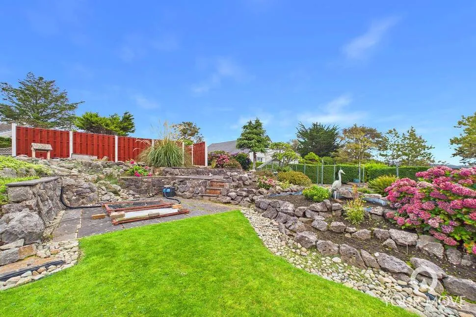 Highfield Close, CA20, photo 18