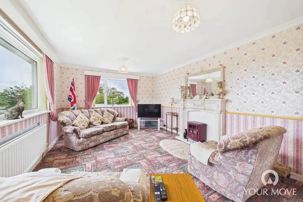 Highfield Close, CA20, photo 5