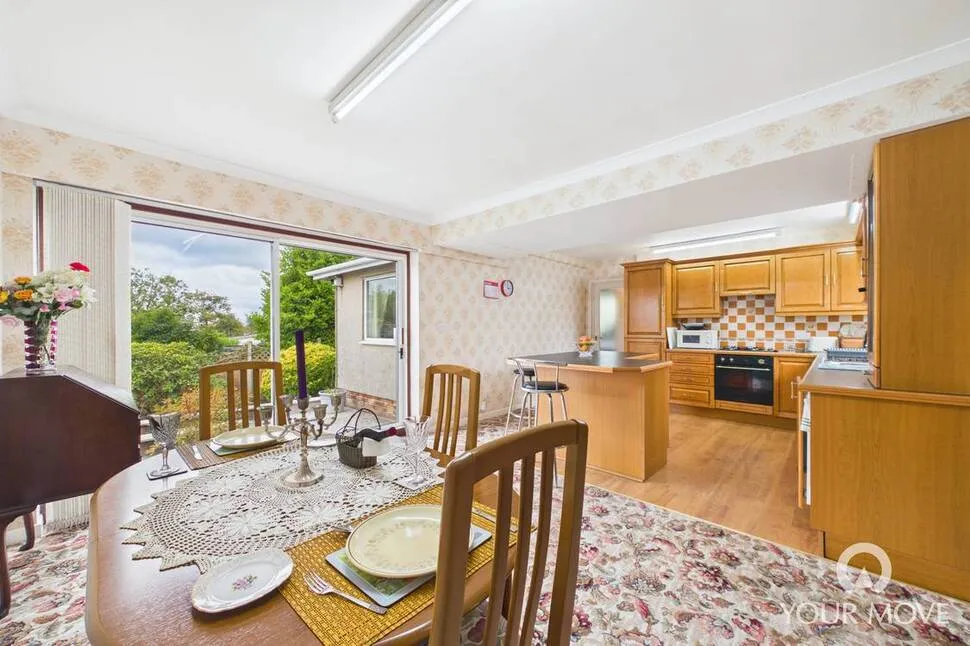 Highfield Close, CA20, photo 2