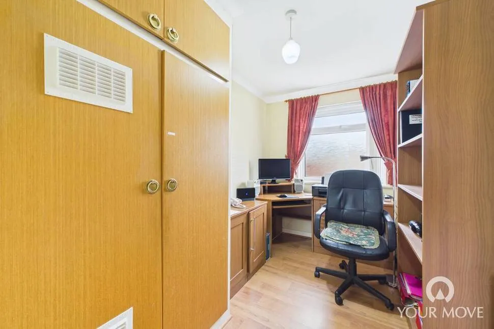 Highfield Close, CA20, photo 12