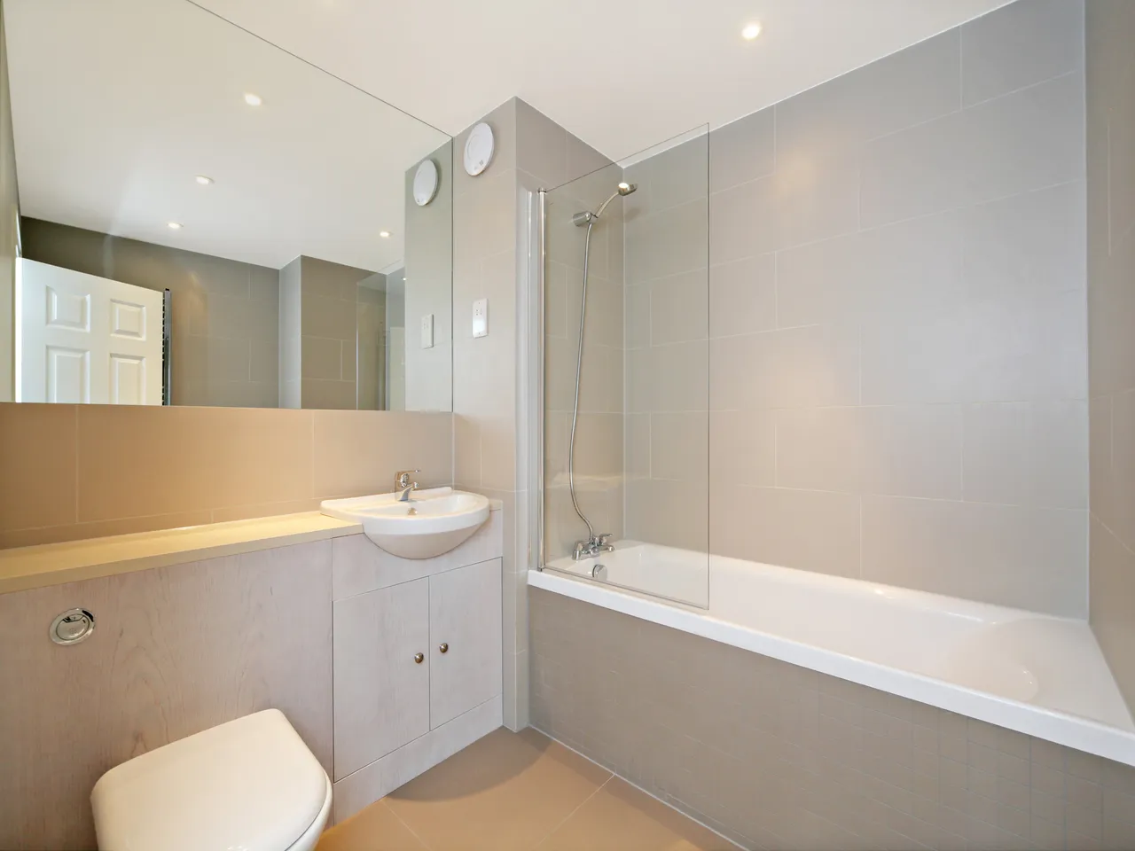Devonhurst Place, Heathfield Terrace, Chiswick, W4, photo 6