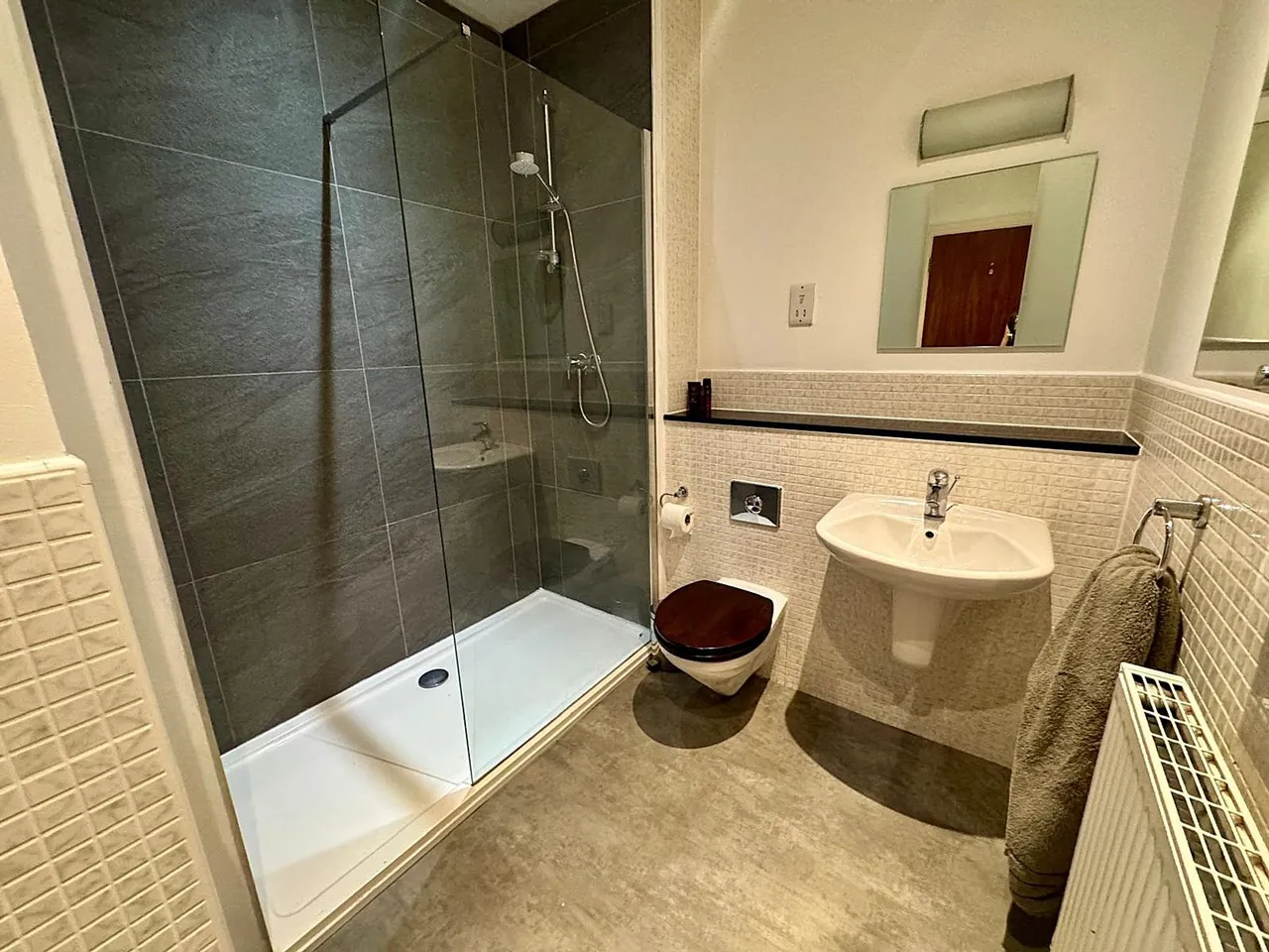 Montmano Drive, Manchester, photo 21
