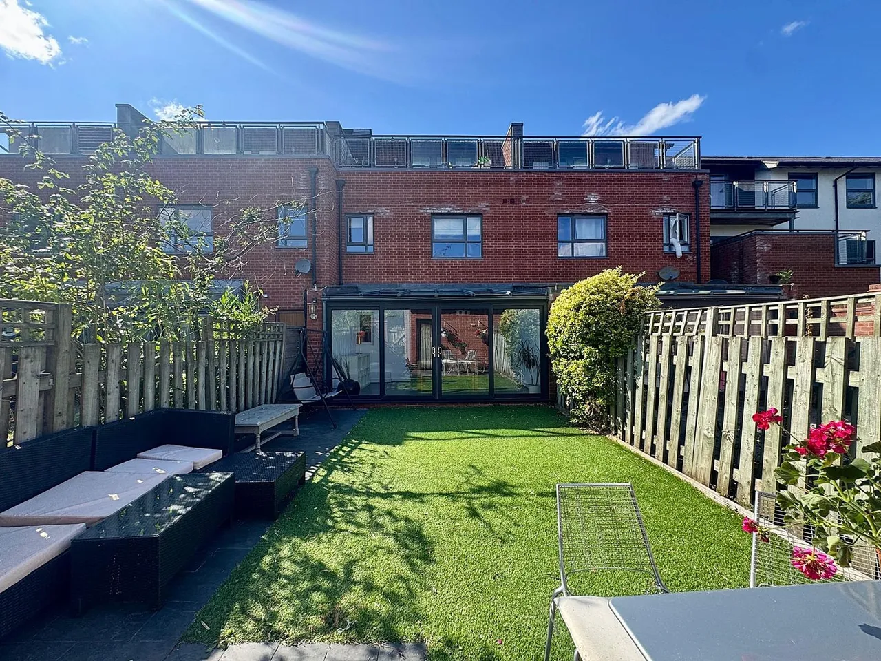 Montmano Drive, Manchester, photo 4