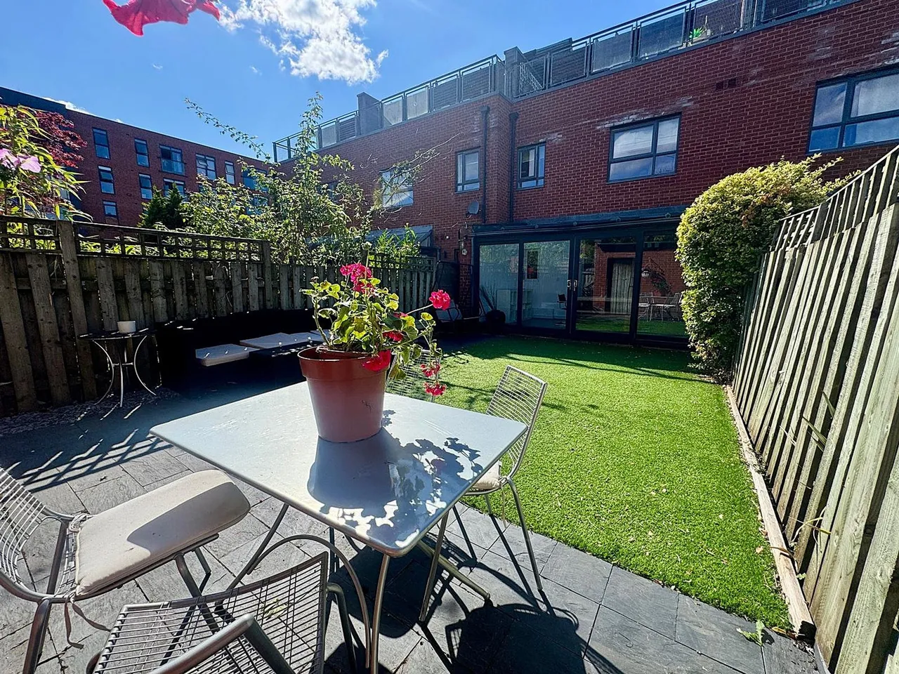 Montmano Drive, Manchester, photo 18