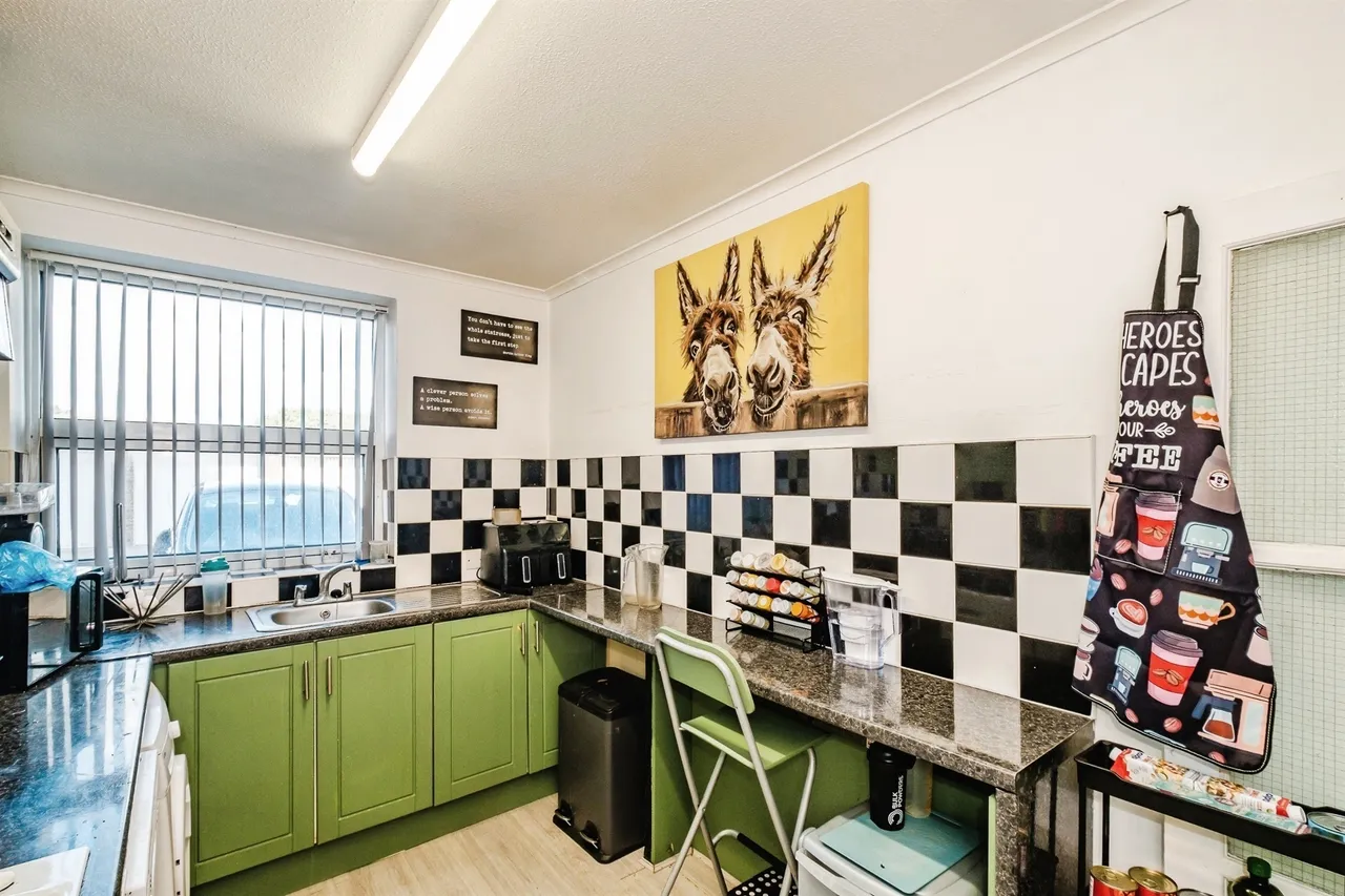 Brighton Road, Lancing, BN15, photo 9