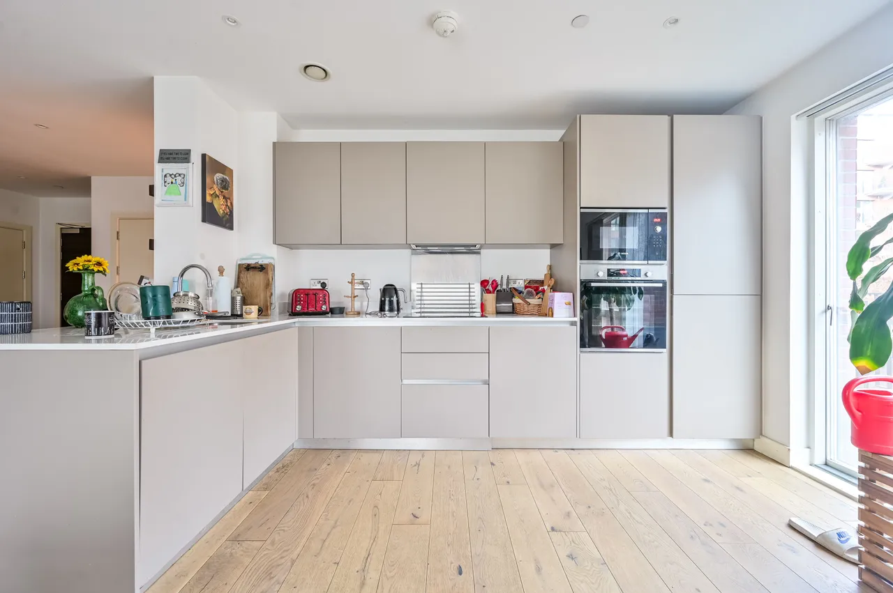 Apartment 4, Amphion House, 5 Thunderer Walk, London, photo 2