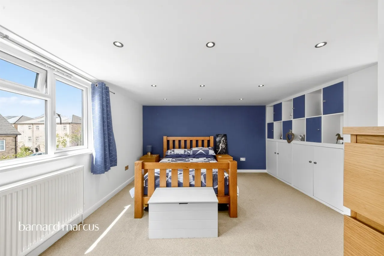 Attfield Close, London, N20, photo 10