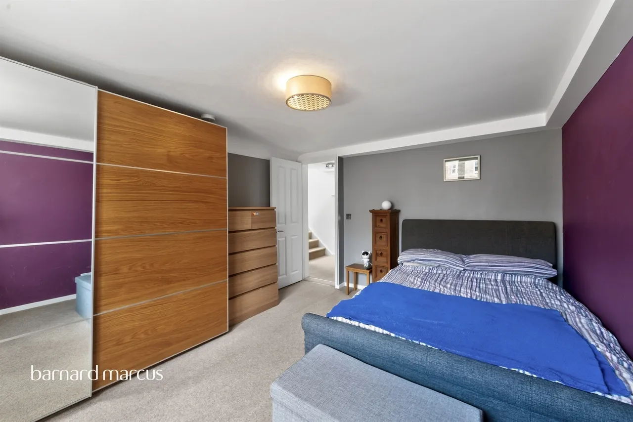 Attfield Close, London, N20, photo 12