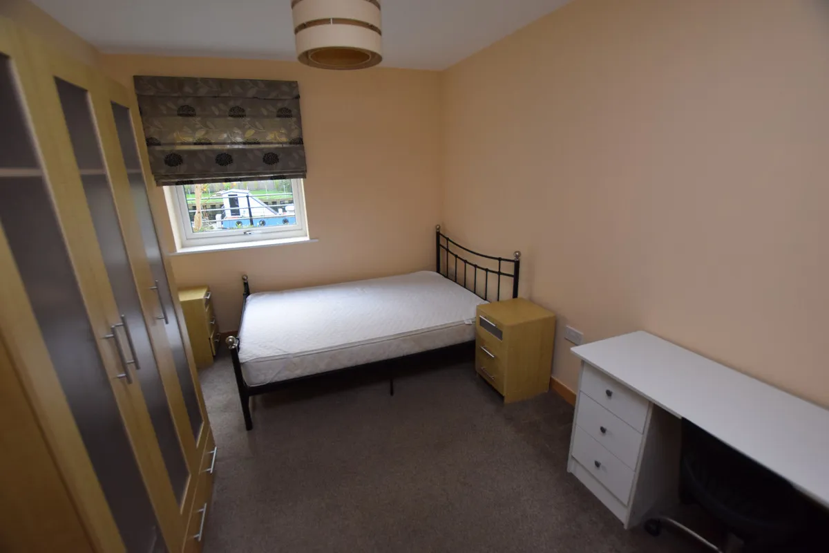 Hawkins Road, DUPLICATE,Colchester, Essex, CO2 8XY, photo 4