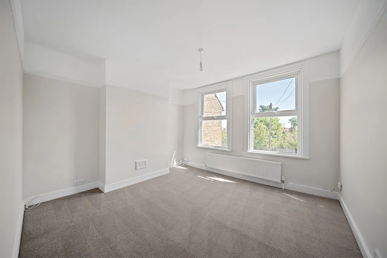 De Luci Road, Erith, DA8 1PS, photo 2