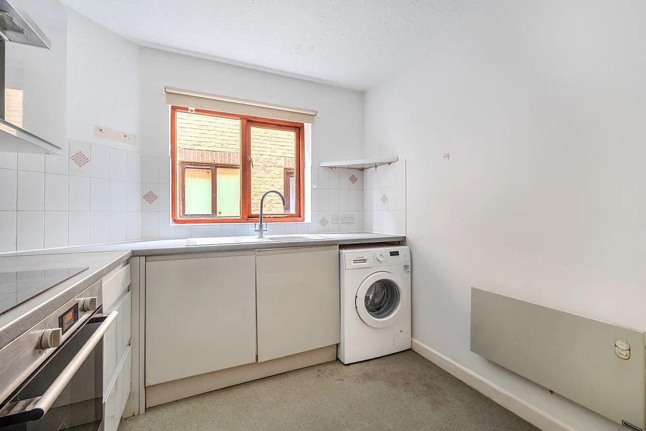 Polehampton Close, Twyford, RG10, photo 14