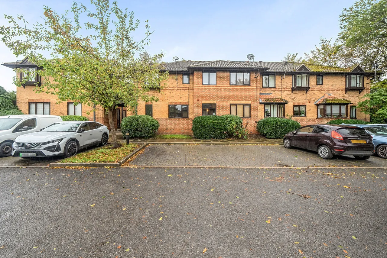 Polehampton Close, Twyford, RG10, photo 11