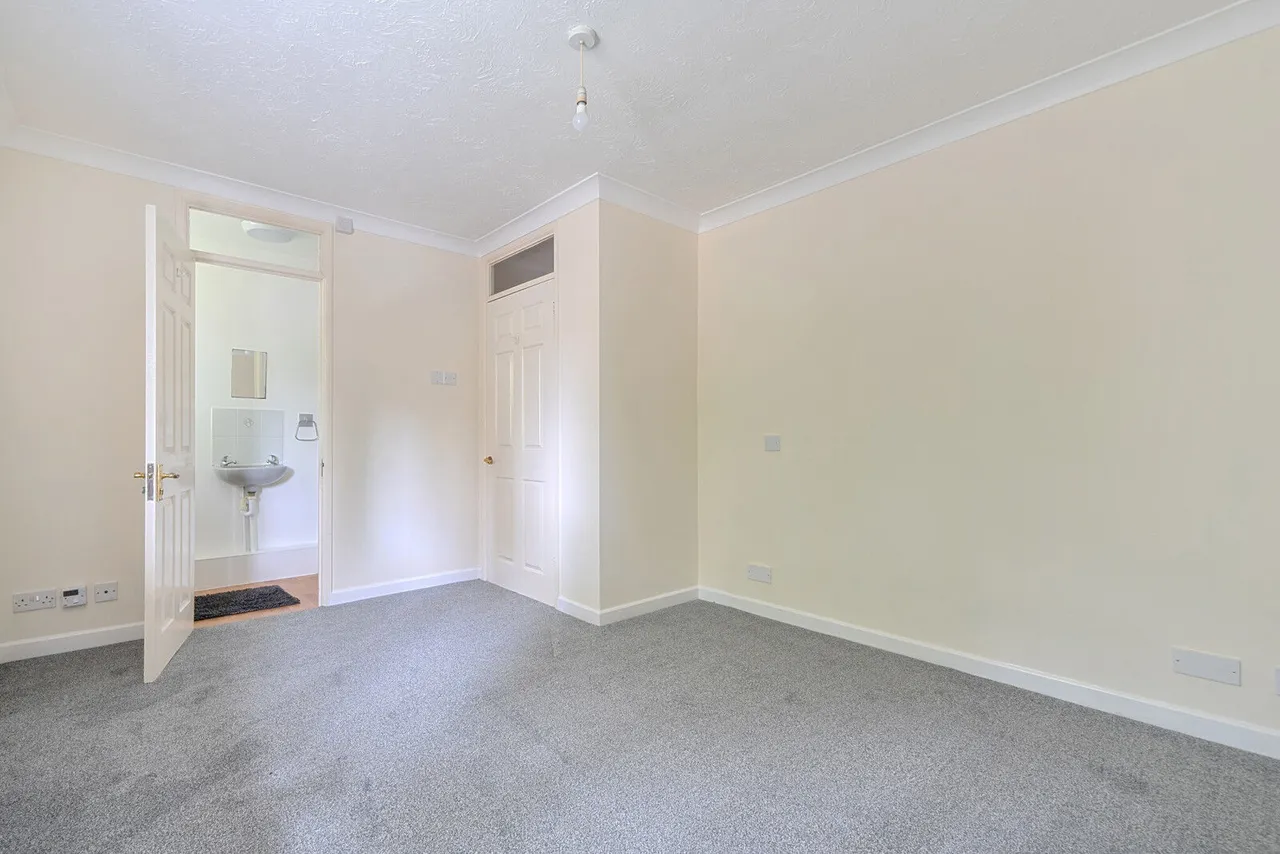 Polehampton Close, Twyford, RG10, photo 8