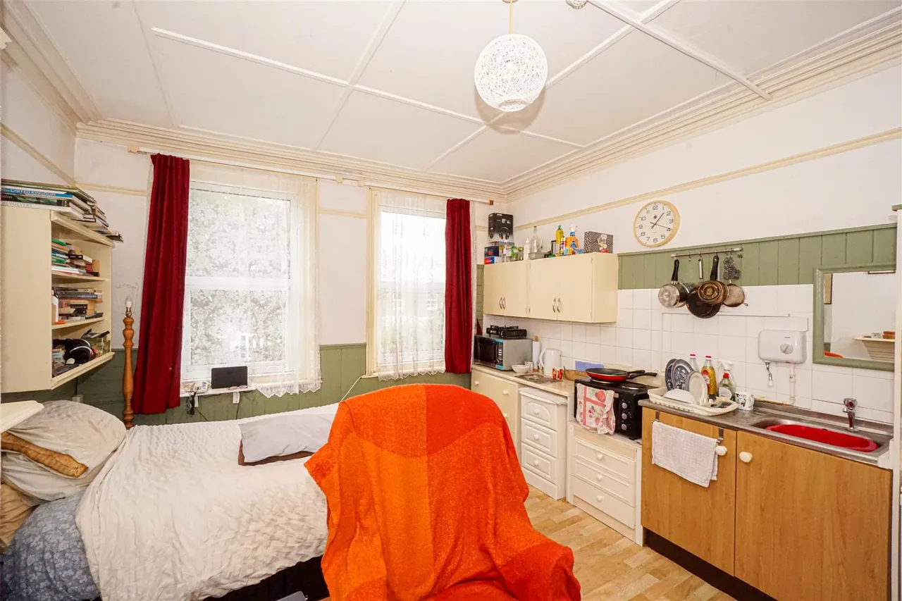 Wilton Road, Bexhill-On-Sea, photo 24