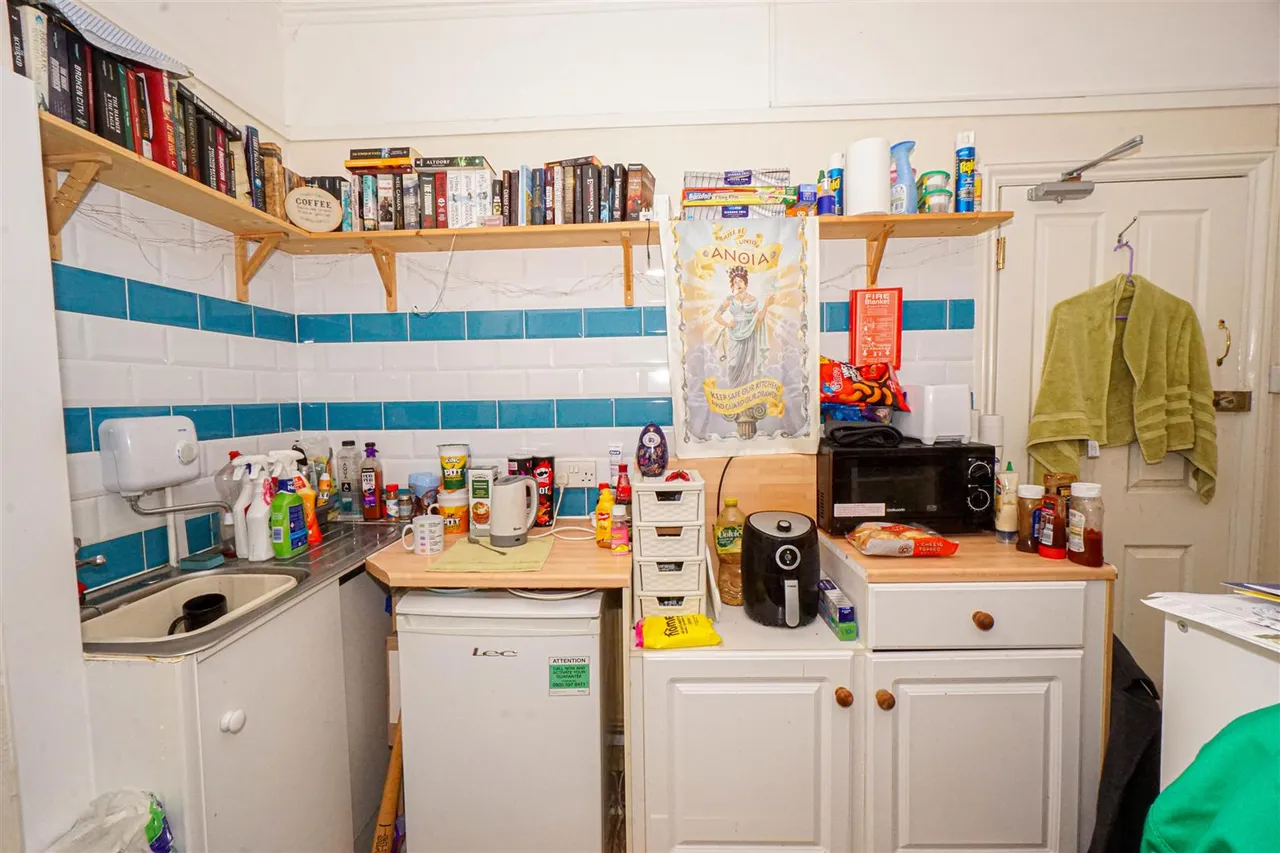 Wilton Road, Bexhill-On-Sea, photo 23