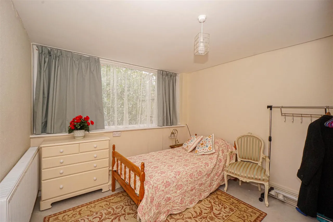 Wilton Road, Bexhill-On-Sea, photo 21