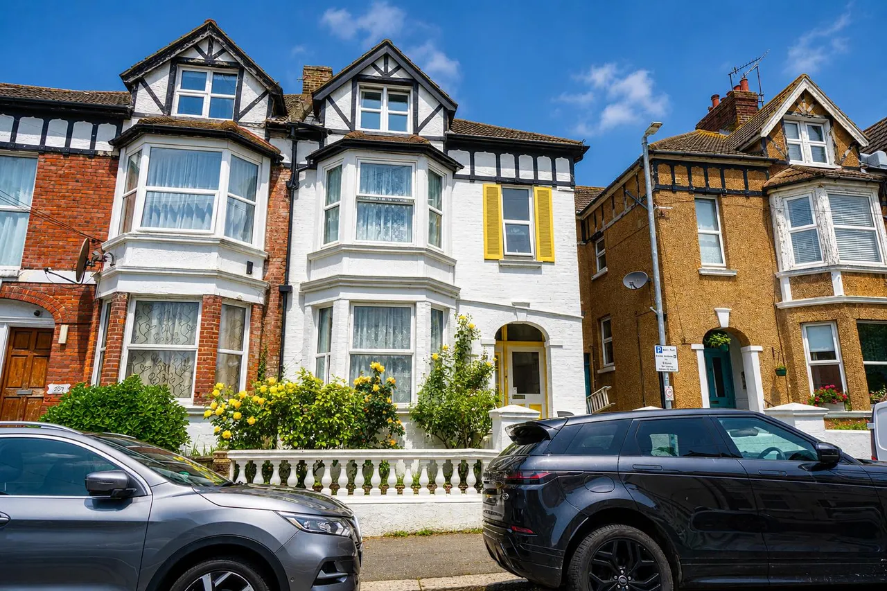 8 bed house for sale, Wilton Road, Bexhill-On-Sea