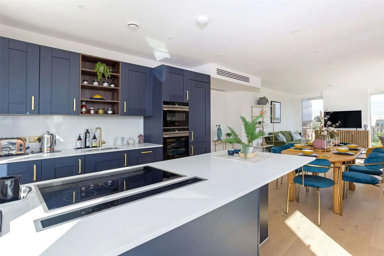 The Claves, 27 Inglis Way, Milbrook Park, London, NW7 1TP, photo 5