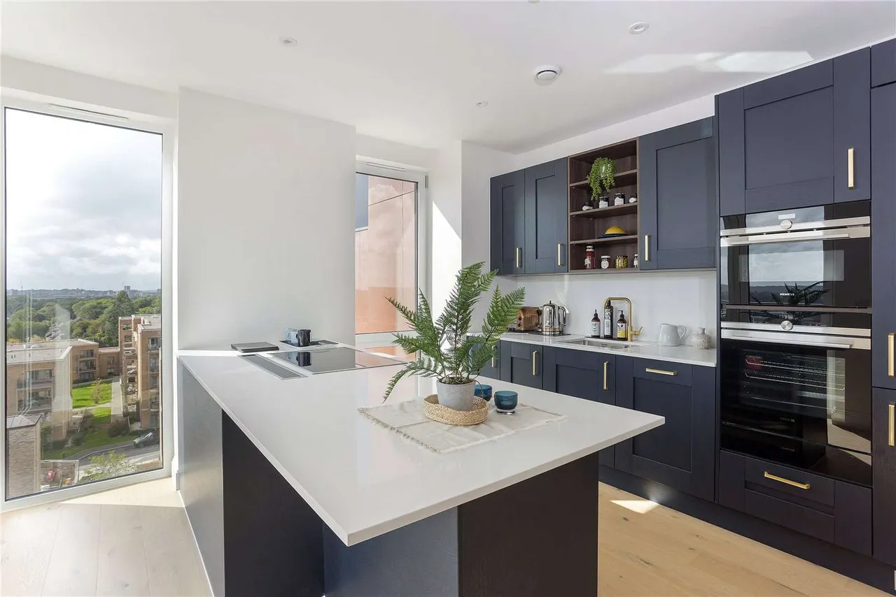 The Claves, 27 Inglis Way, Milbrook Park, London, NW7 1TP, photo 6