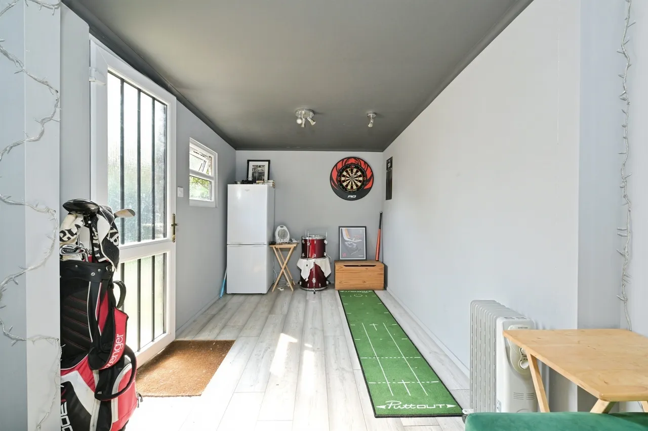 Wentworth Drive, Peterborough, PE8, photo 10