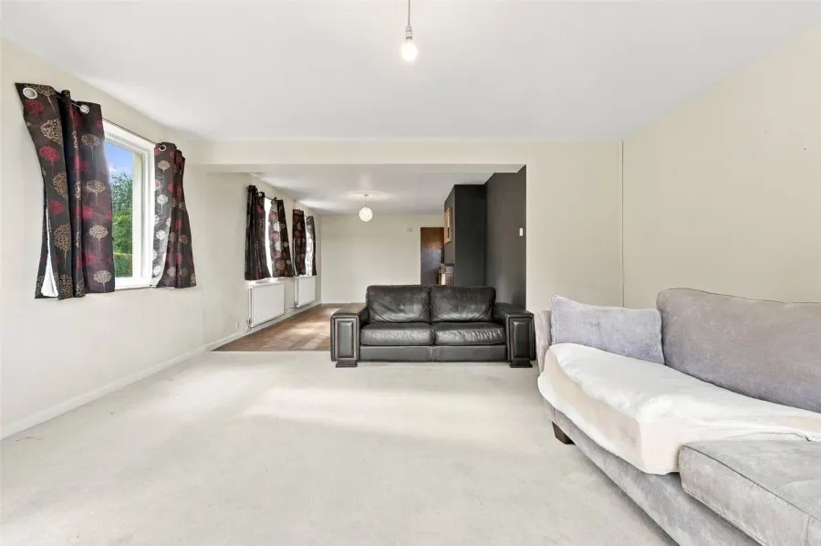 with 4 bedrooms in Great Hallingbury, Bishop's Stortford, CM22, photo 3